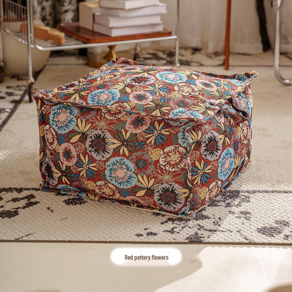 Nordic Oil Painting-Style Futon Cushion: Retro Light Luxury for Living Room Floor or Seat.