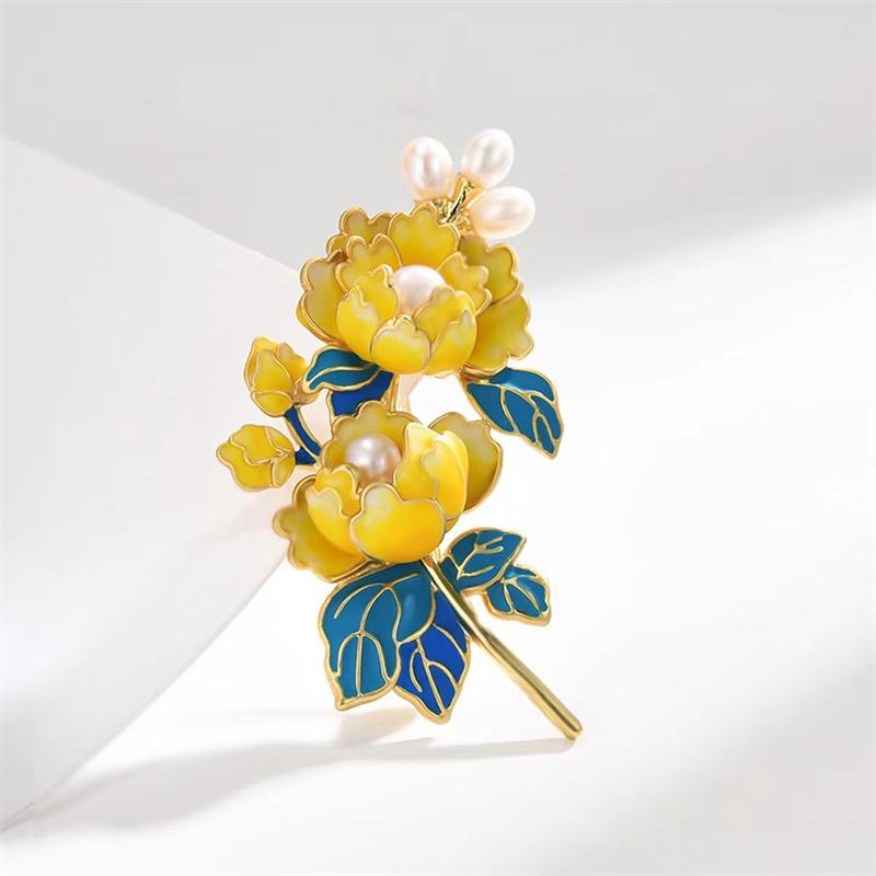 Exquisite Temperament Peony Flower Pearl Brooches For Women Girls Light Luxury Elegant Corsage Clothing Accessories Gifts