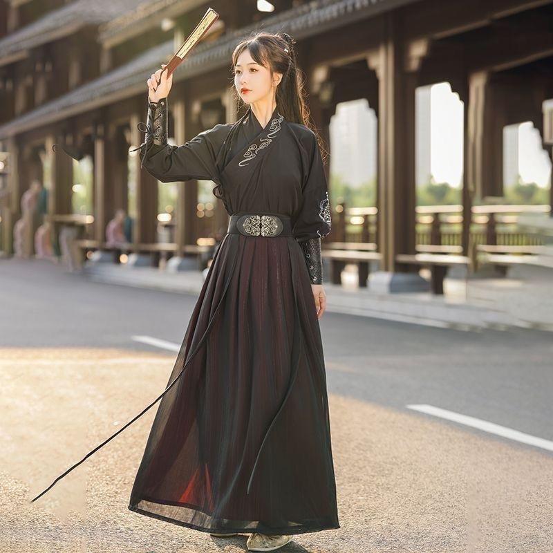 Китай Ханьфу-фехтовальщик Красивый крутой повседневный костюм с вышивкой в ​​китайском стиле