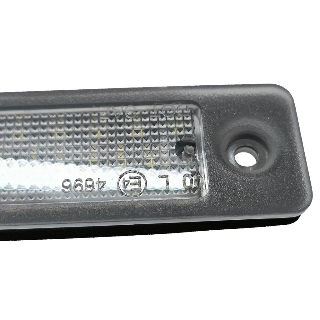 1 пара фонарей подсветки номерного знака для Volvo C30 2006-2013