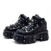 Женские черные туфли в стиле панк с металлическим декором, шнурованные, на каблуке, на платформе, готические мужские кроссовки, женские ботильоны