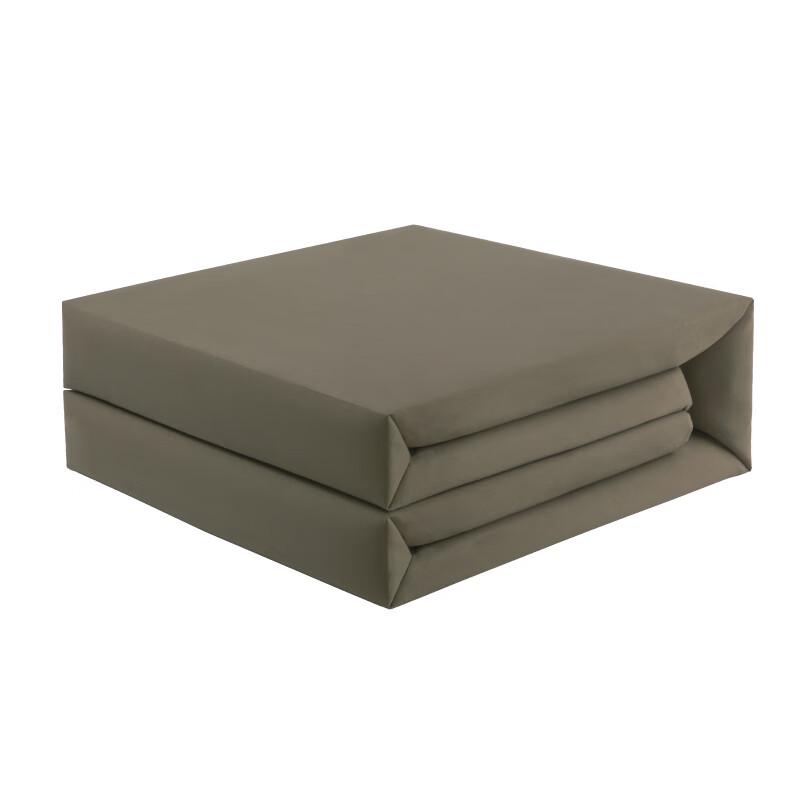 Mling Military Style 'Tofu Block' Quilt