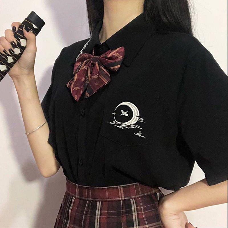 Женская рубашка с длинным рукавом в школьном стиле с вышивкой журавля