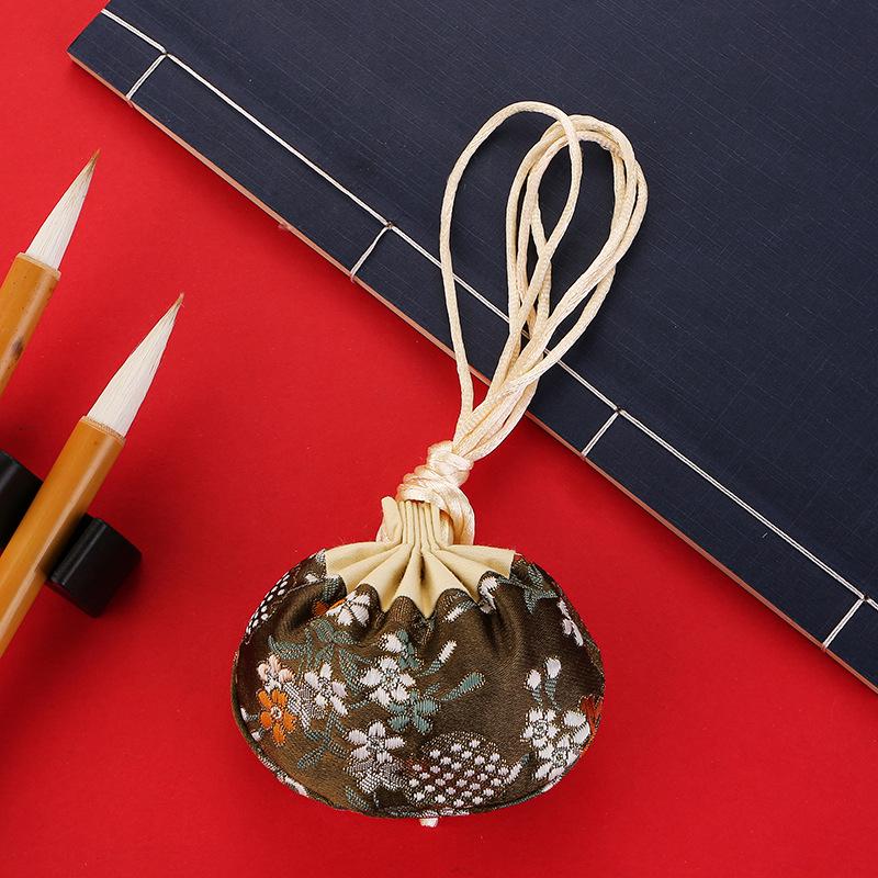 Sachet Hanfu Pouch: Traditional Chinese-Style Portable Scented Bag and Mosquito Repellent