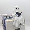 Новая статуэтка призрака на Хэллоуин с книгой, статуэтка призрака из смолы, миниатюрная статуэтка читающего призрака, аксессуары для вечеринки