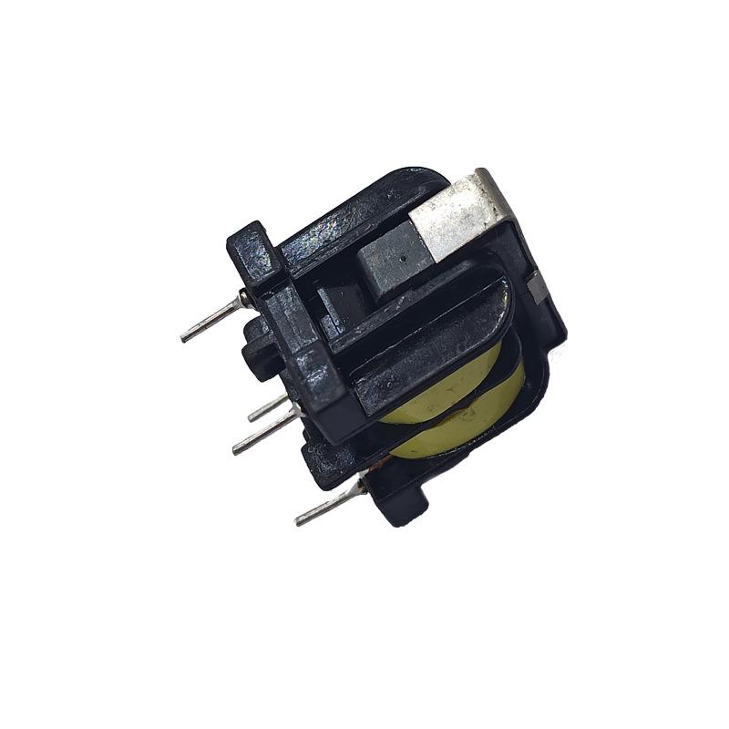 UU10.5 Common Mode Inductor, 0.7 Wire Wound, 17 Turns, 700uH, 5A, Epoxy Encapsulated with Label