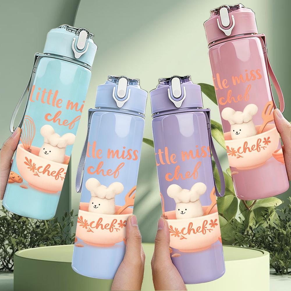 1PC Little Miss Chef Letter Graphic 750ml Color Plastic Sports Water Bottle Leakproof Flip Straw Lid For Sports Office Home Use