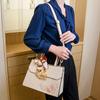 New Chinese-style embroidered handbag for women 2024 new model light luxury bridal wedding bag birthday gift mom bag