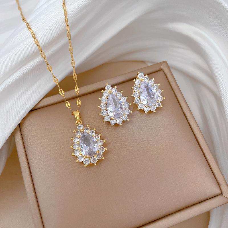 Full Diamond Water Drop Necklace Earrings Set Light Luxury Slightly Inlaid Personalized Temperament Banquet Ear Jewelry Combination