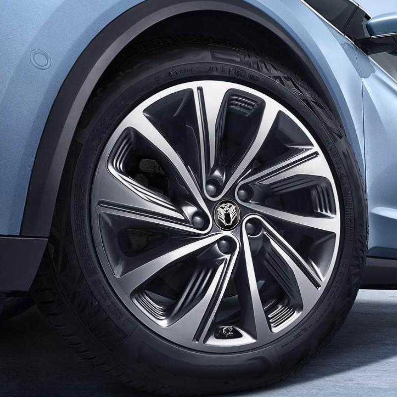 4pcs/set Upgrade Your Ride with 3D Tiger Panther Lion Head Car Wheel Center Hub Cap Emblem Stickers Cover - 2.2 Inch