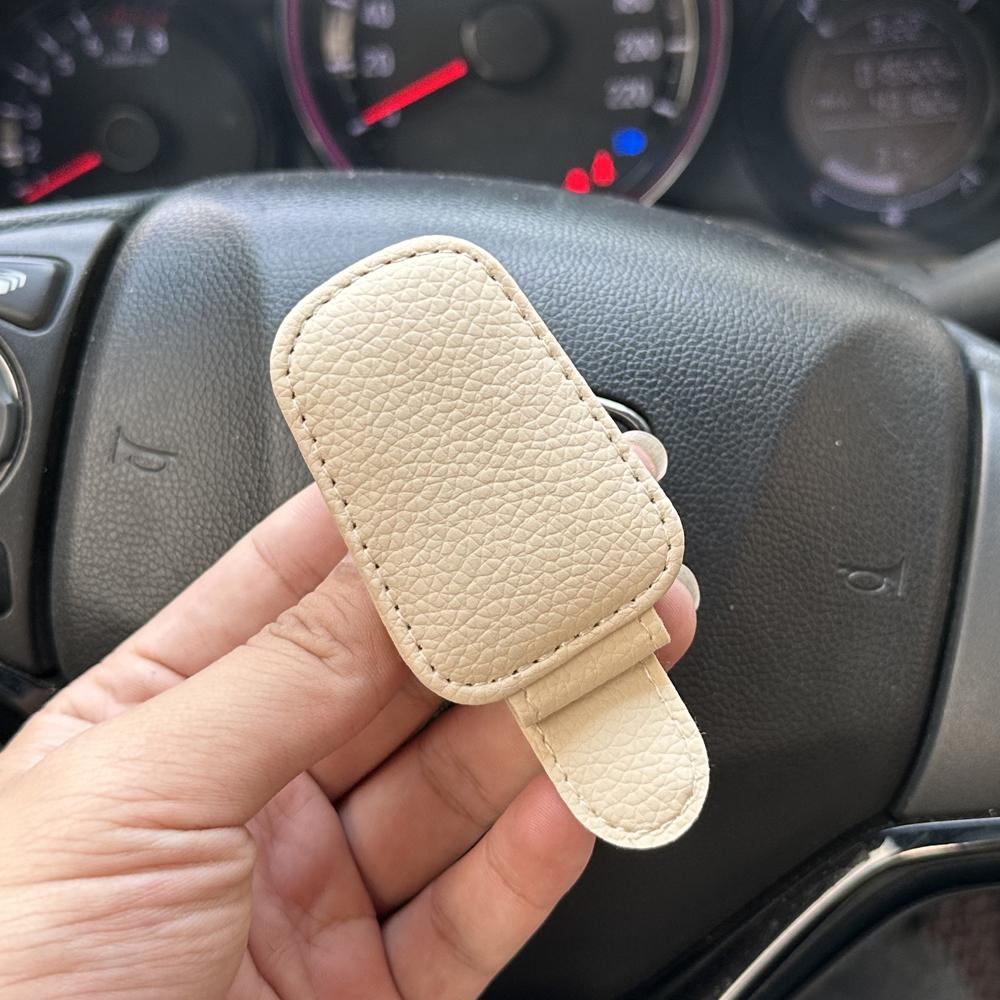 Универсальный автомобильный держатель для солнцезащитных очков, автомобильный магнитный кожаный держатель для карточек, автомобильный солнцезащитный козырек, коробка для очков, украшения, аксессуары