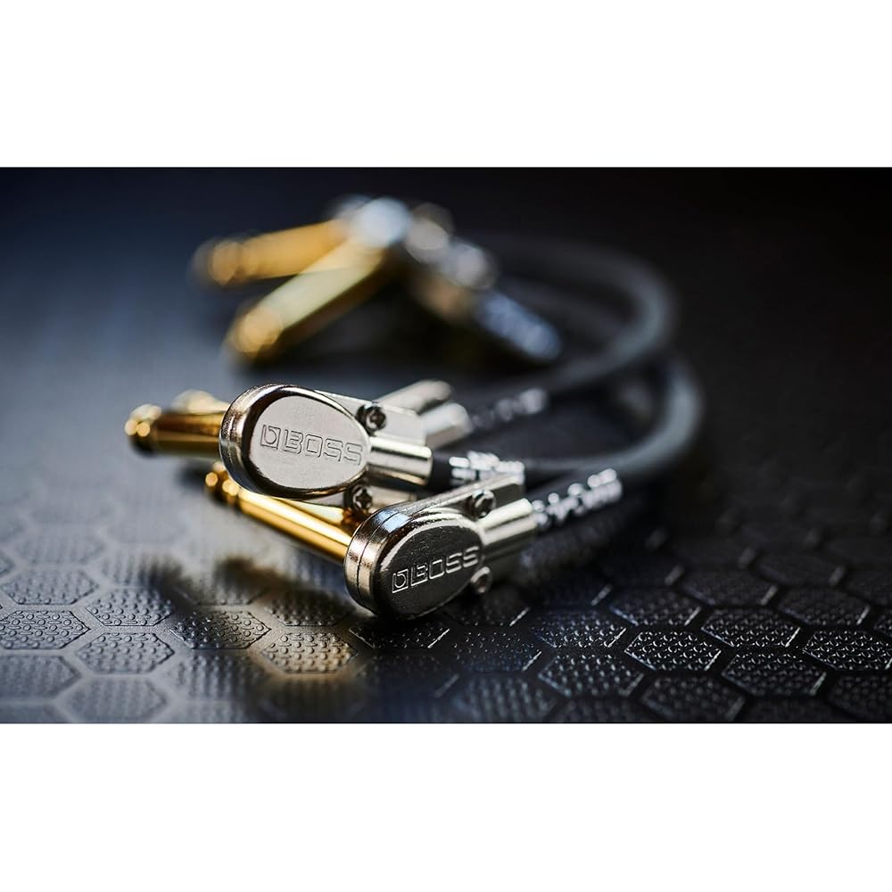 BOSS BPC-18 Патч-кабель, 45 см, штекер типа LL, позолоченный, компактный, для педалбордов