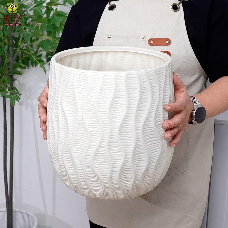 Высокий цилиндрический цветочный горшок из смолы