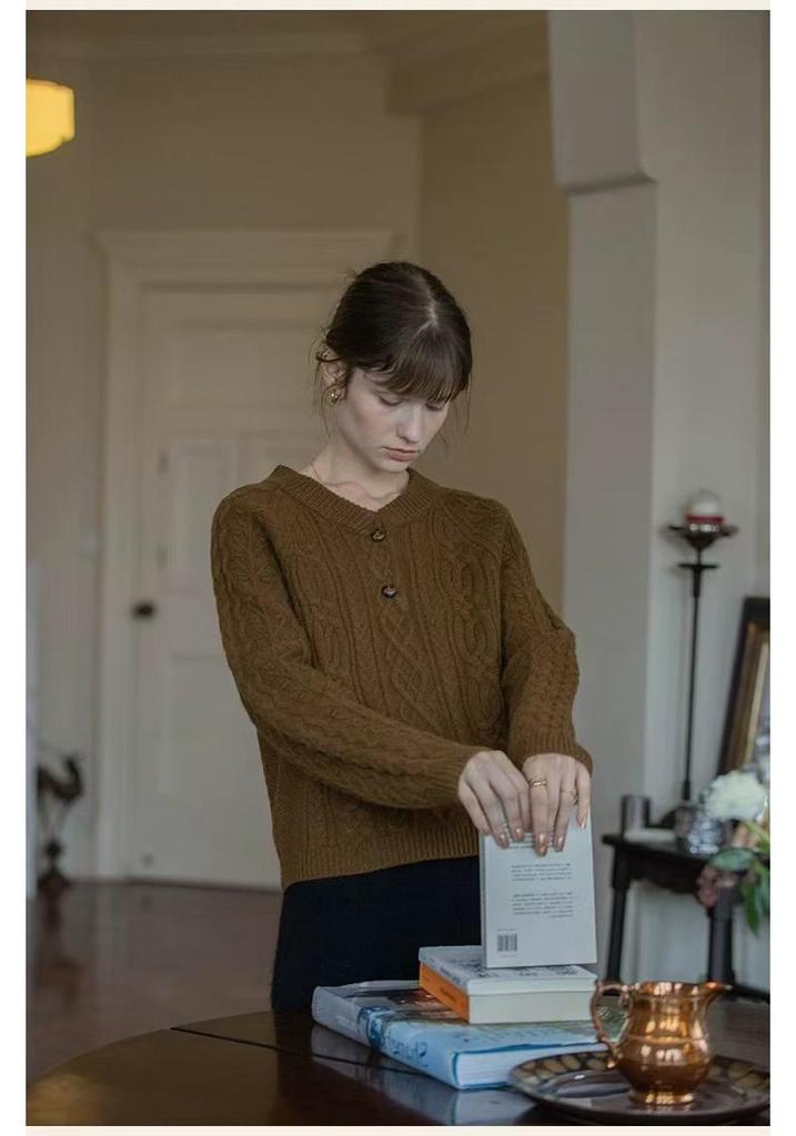 European Retro Cable Knit Wool Cardigan - Women's Early Spring Single-Breasted Sweater Coat