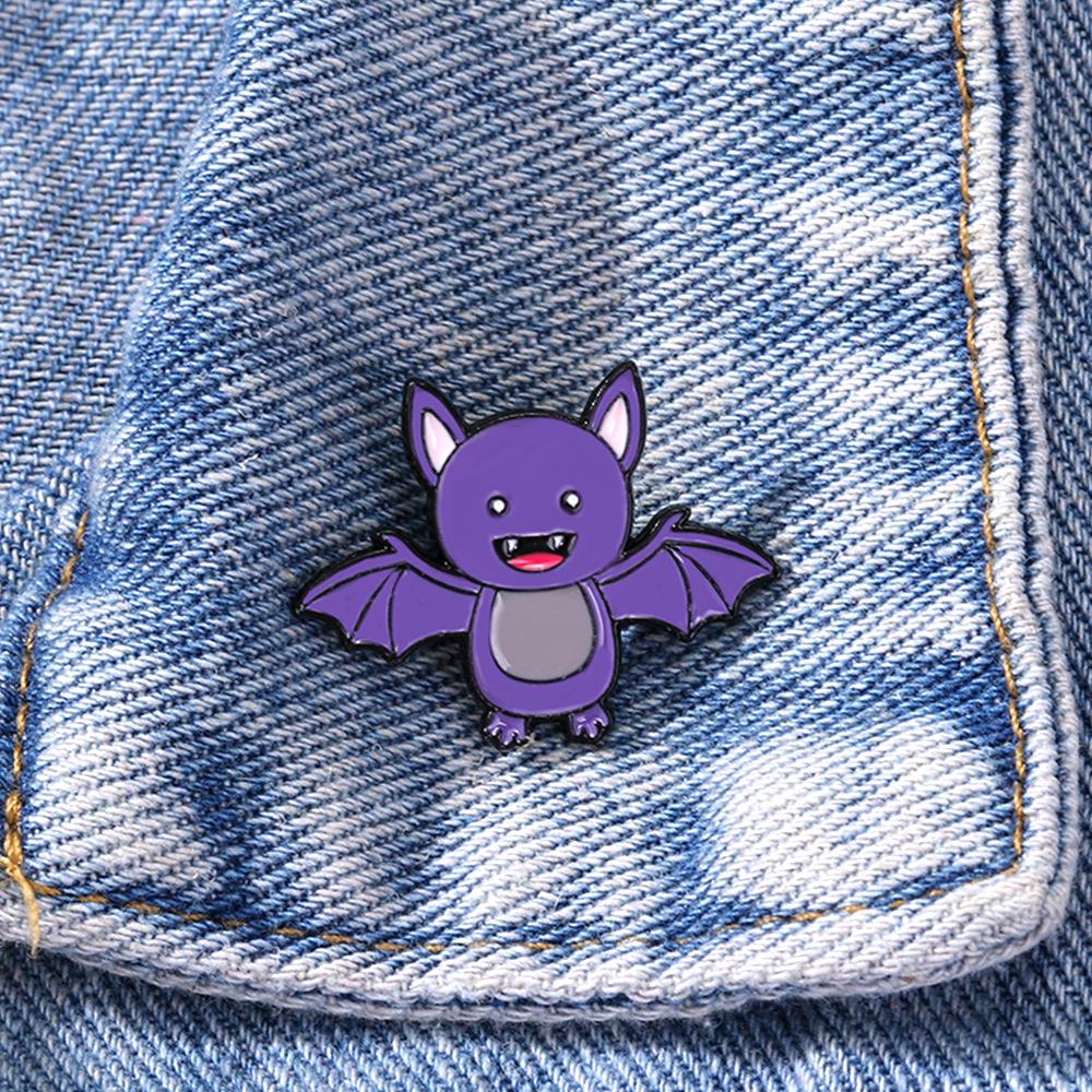 Enamel Drip Oil Alloy New Cross-border Cute Bat Brooch, Cartoon Enamel Badge, Decorative Lapel Pin for Backpack Clothes Accessories