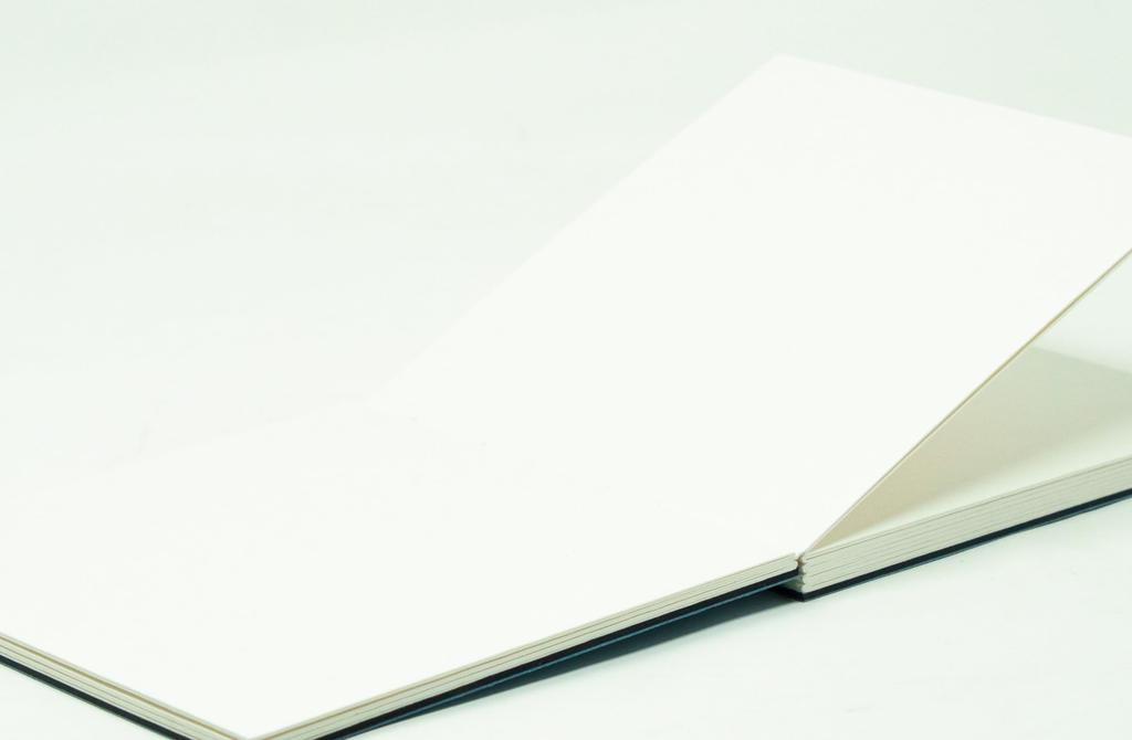 Аутентичный скетчбук для акварели Премиальная акварельная бумага Переплет вразворот Размер 140 x 140мм SM•LT