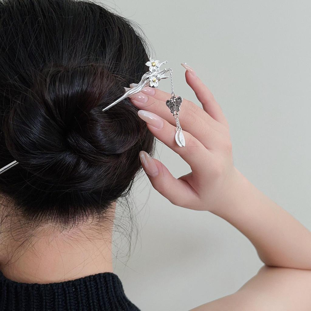 Серебряная заколка для волос с кисточкой «Нарцисс»: Современный китайский ханьфу, аксессуар для прически