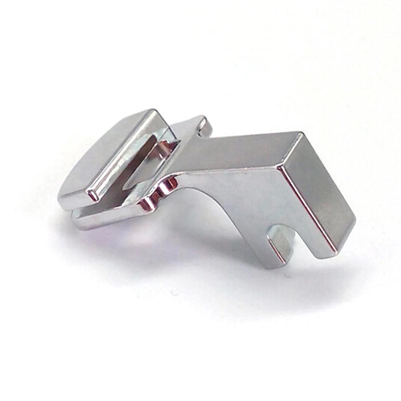 Специальная швейная прижимная лапка для собирания сборок