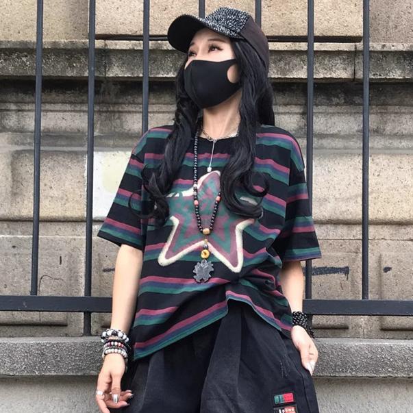 DIMANAF 2025 Летняя футболка женская с принтом звезд в полоску с коротким рукавом свободная черная