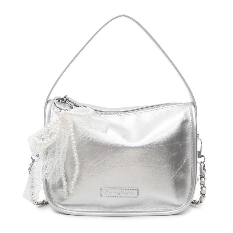 Niche high-end commuting soft leather portable pillow bag fashionable versatile casual style chain messenger bag