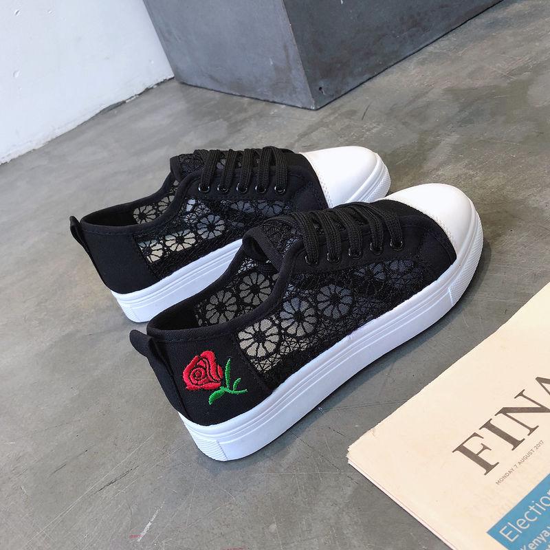 Кроссовки, женская модная дышащая летняя повседневная обувь на платформе, кружевная обувь для отдыха на плоской подошве, белая парусиновая женская обувь из вулканизированной ткани