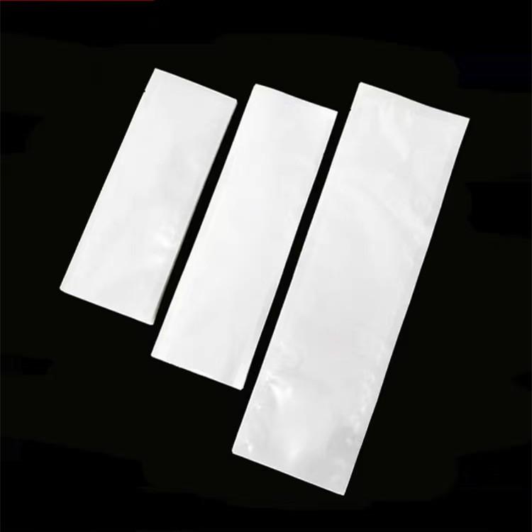 23cm Wide Smooth Vacuum Bag, 16-Silk Thickness, 45cm Long, Transparent Food-Grade Plastic Bag for Fruit Preservation.