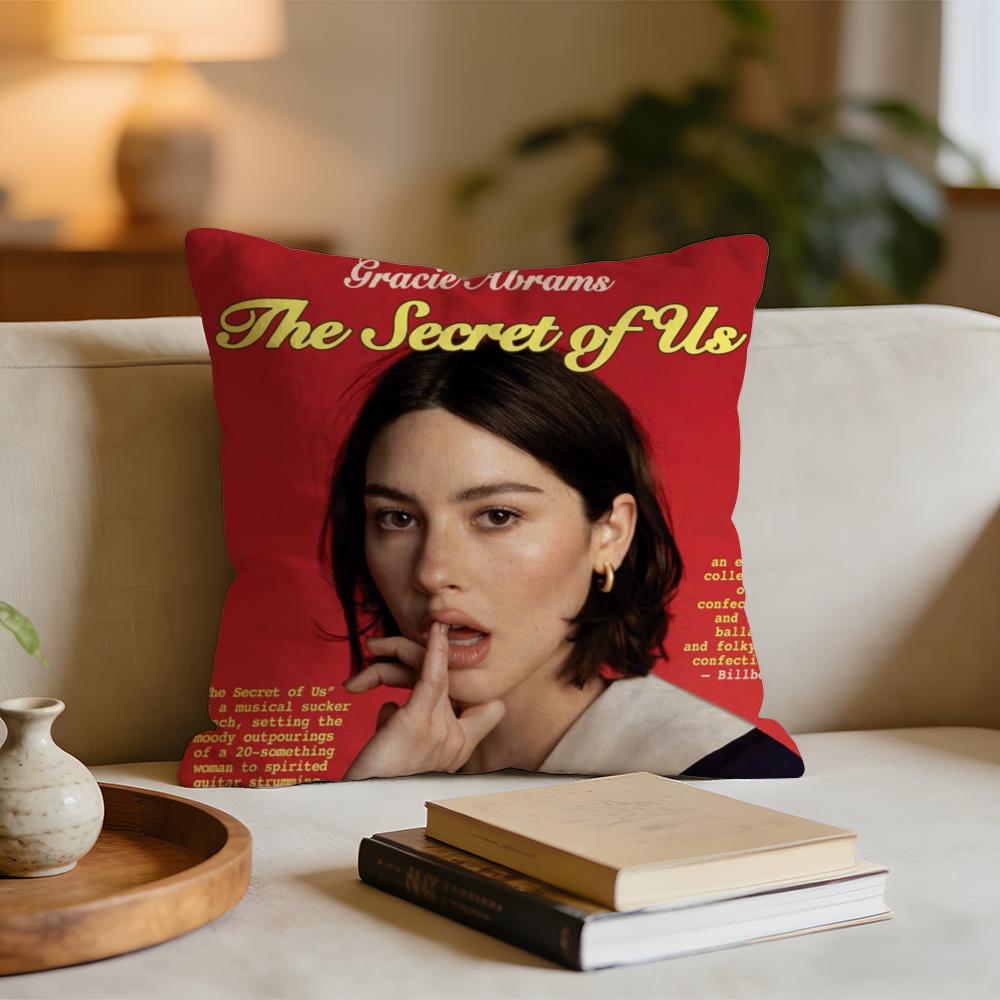 Singer GGracie Abrams Cushion Cover Short plush pillowcase for bed sofa carwashable