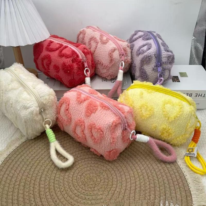 Мягкие косметички с ручкой, мягкая дорожная косметичка, портативный органайзер с принтом «Любовь», пенал, милый клатч