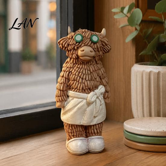 Niche Trendy Furnishings Highland Cow Figurine with Bathrobe, Resin Ornament, Cute Cartoon Animal Decor Statue for Home Desk Shelf & Cafe Window