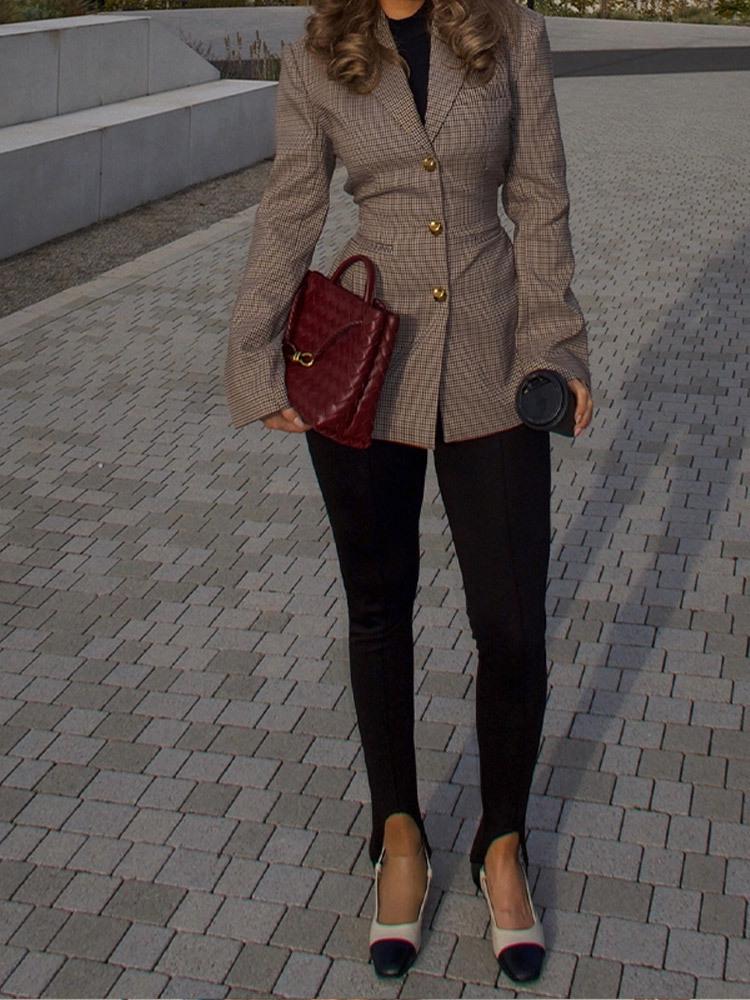 2024 года Евро-американский клетчатый приталенный пальто-тренч с длинными рукавами и отложным воротником для осенне-зимней моды