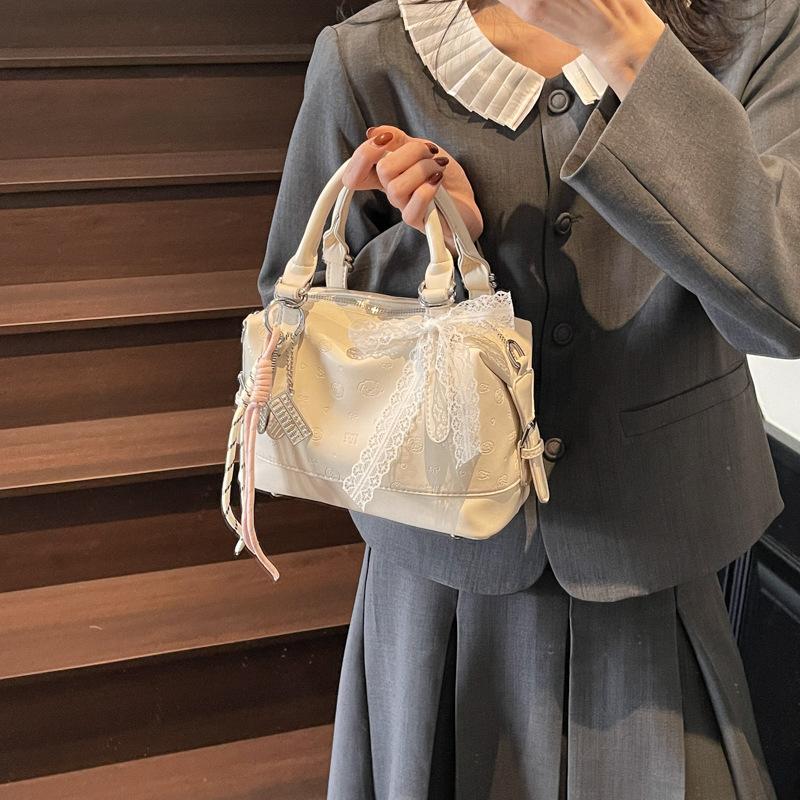 Bag 2025 New Trend Niche Design Simple Portable Messenger Bag Sweet Silk Scarf Shoulder Bag