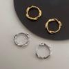 Европейские маленькие серьги-гвоздики с кольцом Мёбиуса для женщин, минималистичные металлические витые пирсинги, корейские модные украшения