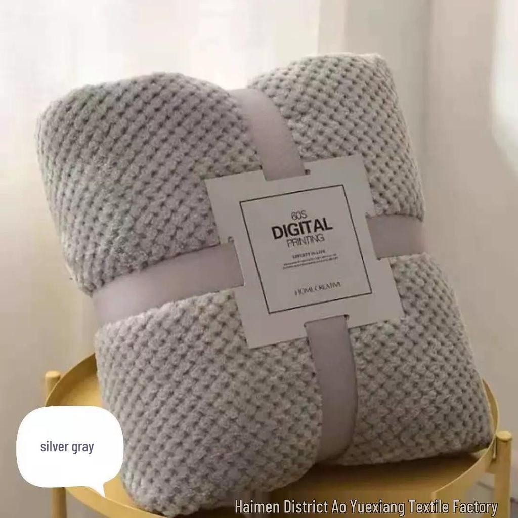 Class A Thick Merbau Winter Flannel Blanket - Nap, Sofa, or Air Conditioning Blanket - Perfect Gift.