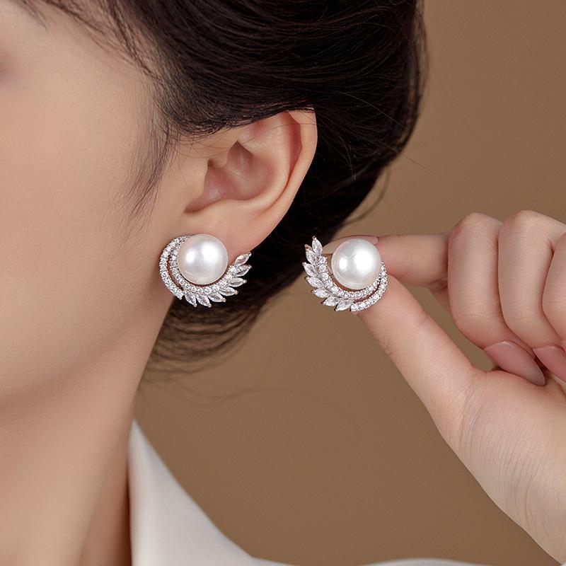 Niche High-End Korean Pearl Stud Earrings Light Luxury Women'S Earrings Versatile Retro Earrings Earrings~
