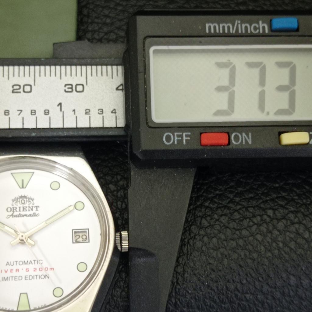 Orient AUTOMATIC 46941 JAPAN MENS VINTAGE WHITE COLOR DIAL WATCH A701805-5 R207-a701805