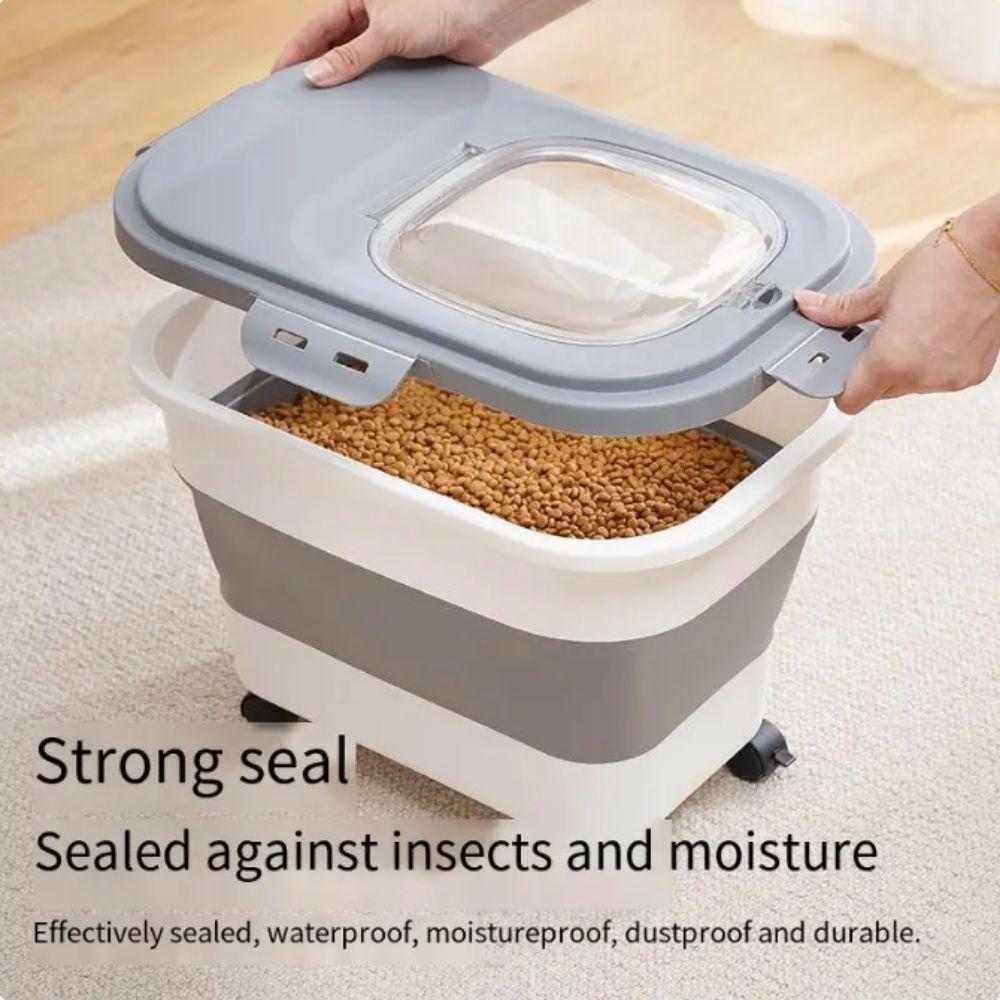Plastic Dog Food Storage Container Collapsible Pet Food Storage Barrel  For Dogs Cats