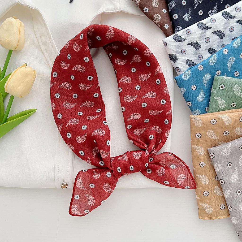 Spring and summer literary and retro cashew nut floral cotton and linen small square scarf, women use versatile neck scarf to tie hair silk scarf