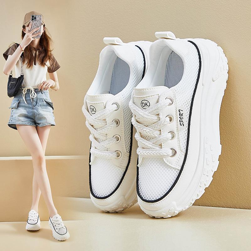 Новые кроссовки на толстой подошве, маленькие белые, женские, повседневные, для уличной съемки, обувь папы, на толстой подошве, увеличивающая рост, простые, модные, женские