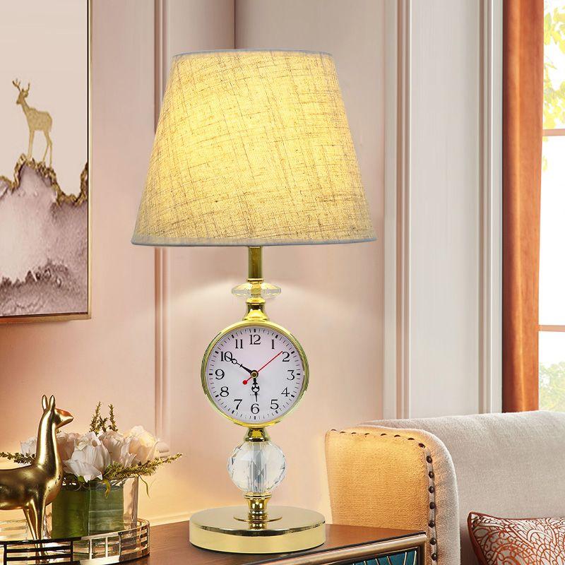 Европейская хрустальная настольная лампа для спальни с настольной декоративной прикроватной лампой с часами