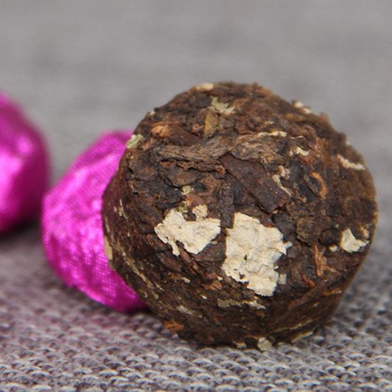 100 г натуральный освежающий консервированный чай пуэр ручной работы, маленькая серия чая Туо, чай пуэр с листьями лотоса