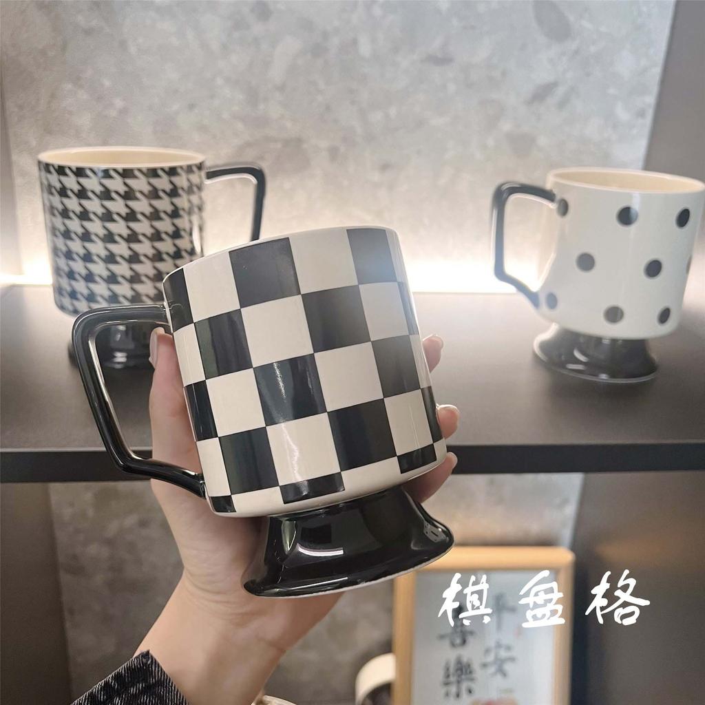 Black And White Hepburn Style Tall Ceramic Water Cup Simple Couple Mug Office Coffee Cup Breakfast Cup Household