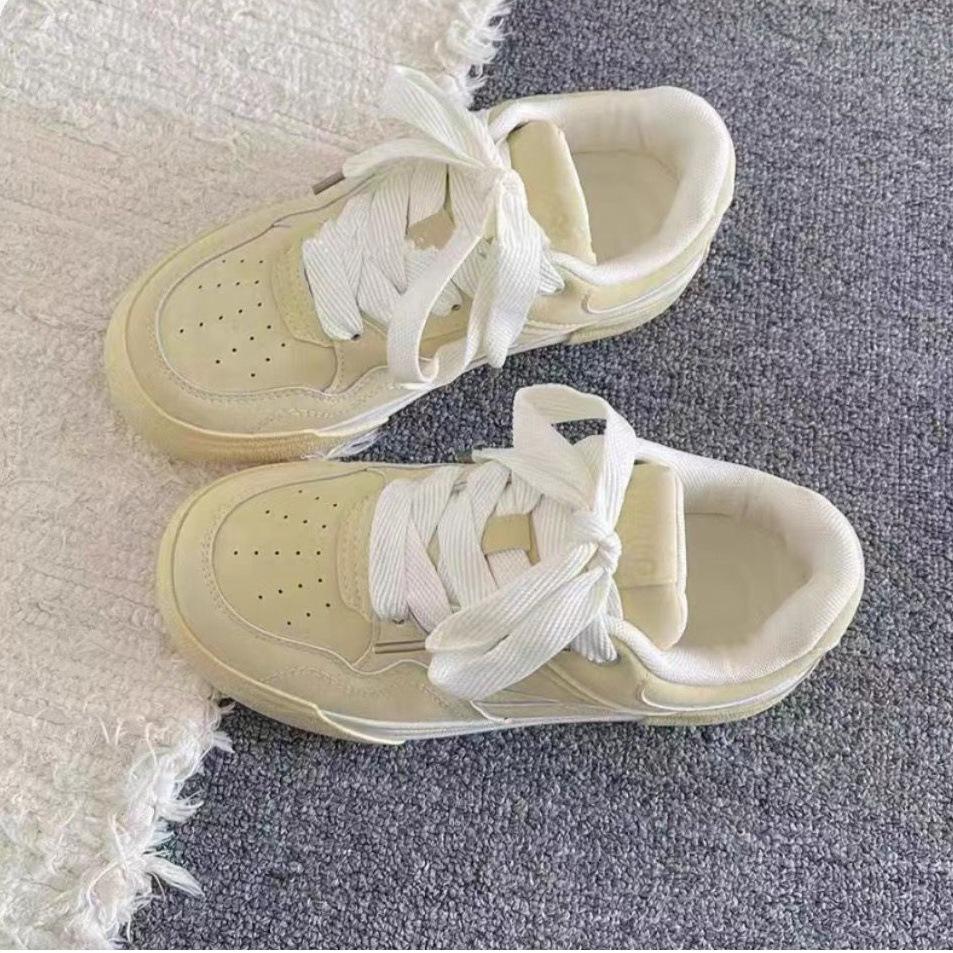 Spring and Autumn Versatile Board Shoes for Women, Autumn New Original Niche Heightening Casual Platform College Style Bread Shoes for Women