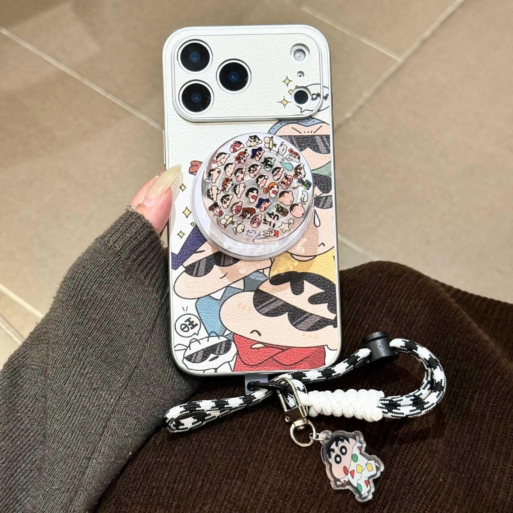 Чехол для iPhone 17/16 Pro Max с текстурой кожи и мультяшным персонажем Син-тян, с магнитной серебристой кромкой