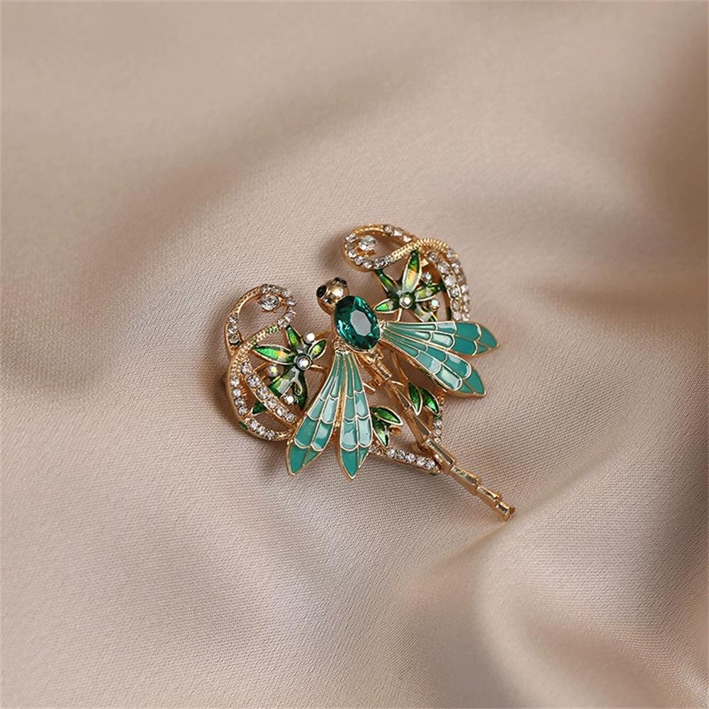 New Oil Dripping Exquisite Green Dragonfly Brooch With High-end Feel Light Luxury Emerald Insect High-end Gift