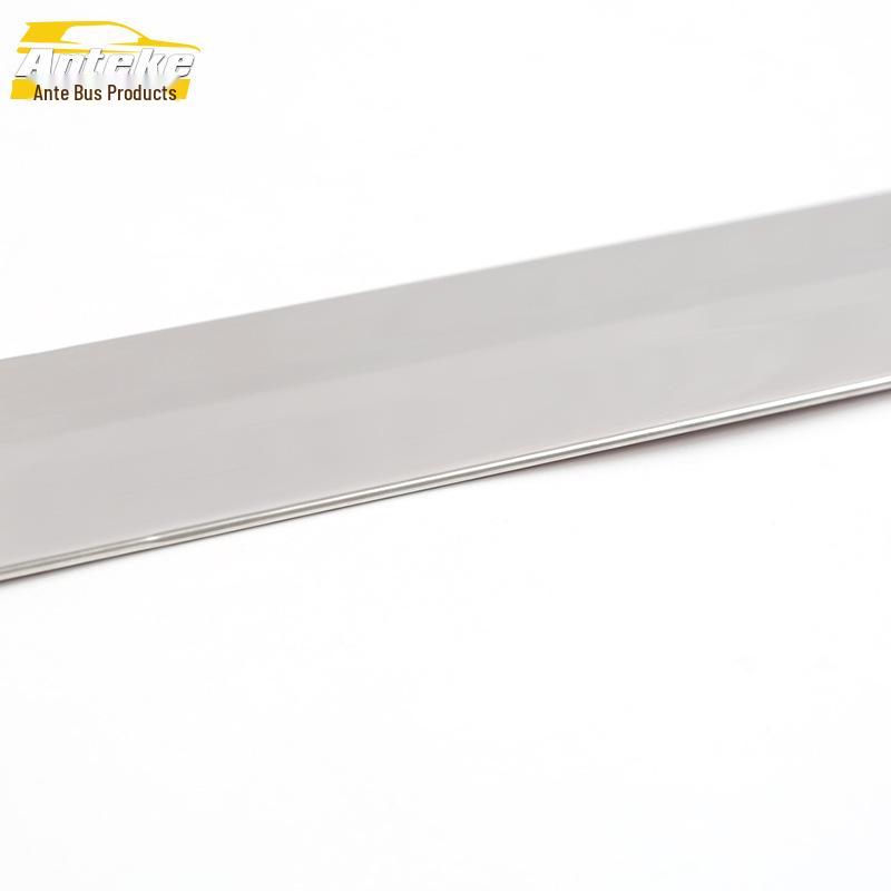 Surui Tailgate Trim: Stainless Steel Anti-Scratch Bumper Decoration Strip