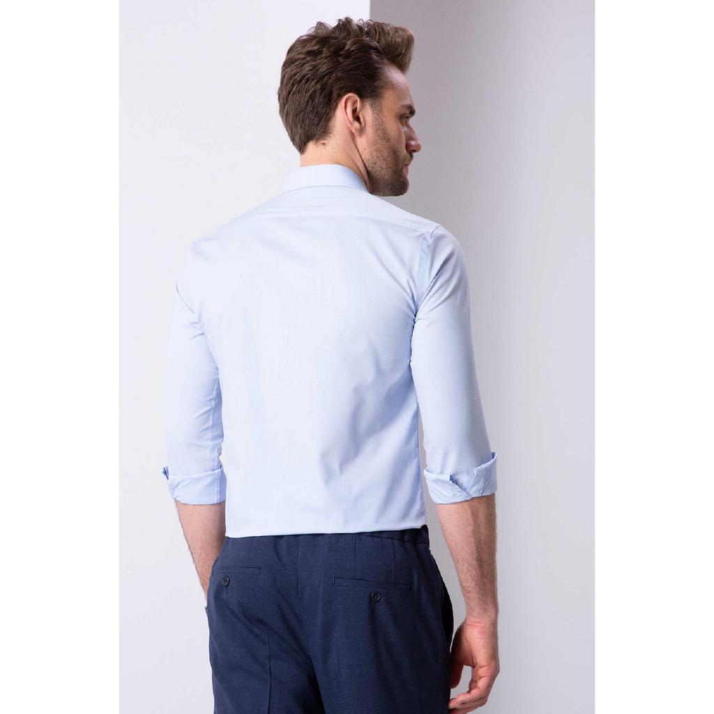 Белая классическая рубашка узкого кроя