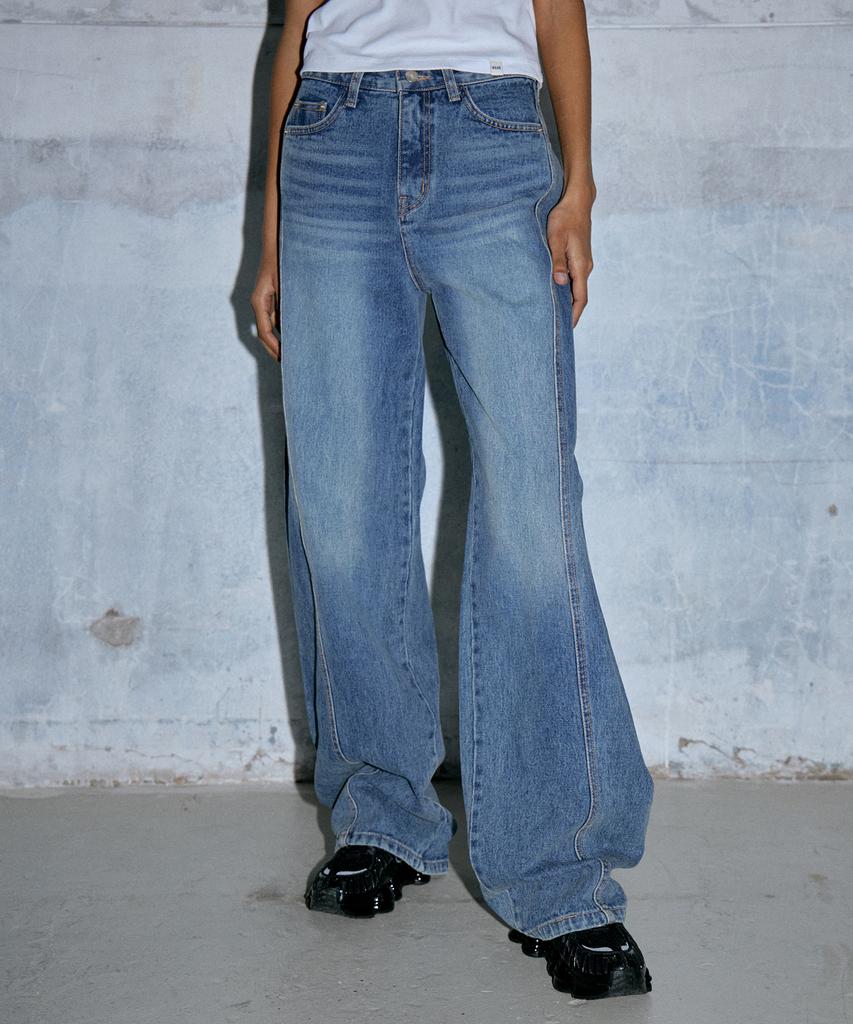 WAARFORWOMAN W1119 Cutout Denim Pants_Medium Blue