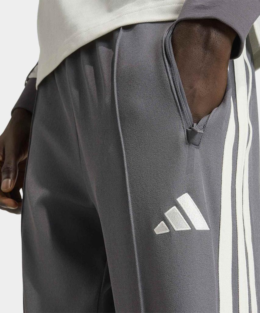 adidas Мужские спортивные брюки Mercedes-AMG F1 Team Silver Arrow Icon - Серые:Белый / Kr3571