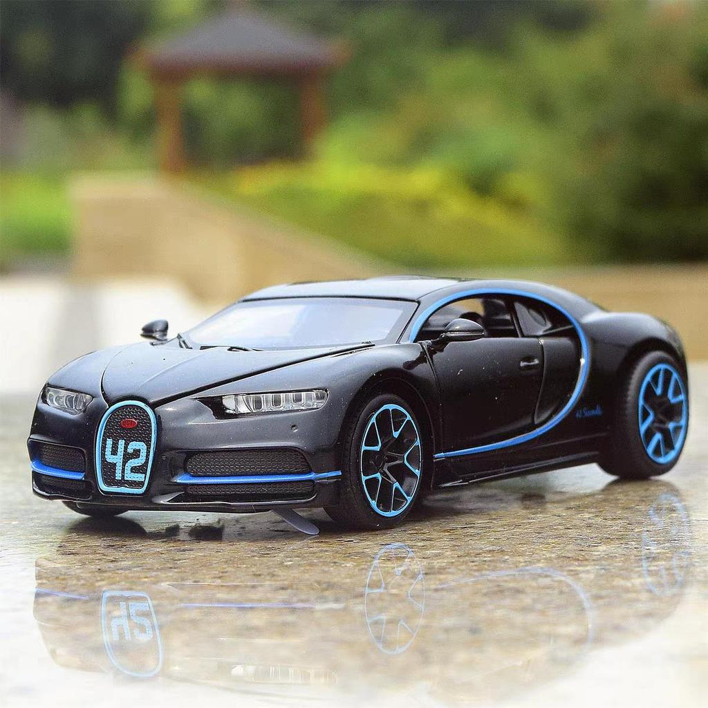 Bugatti Chiron Supersport Simulation Diecast & Toy Vehicles Sounds & Light Pull Back Car 1:32 Alloy Model Gifts For Children