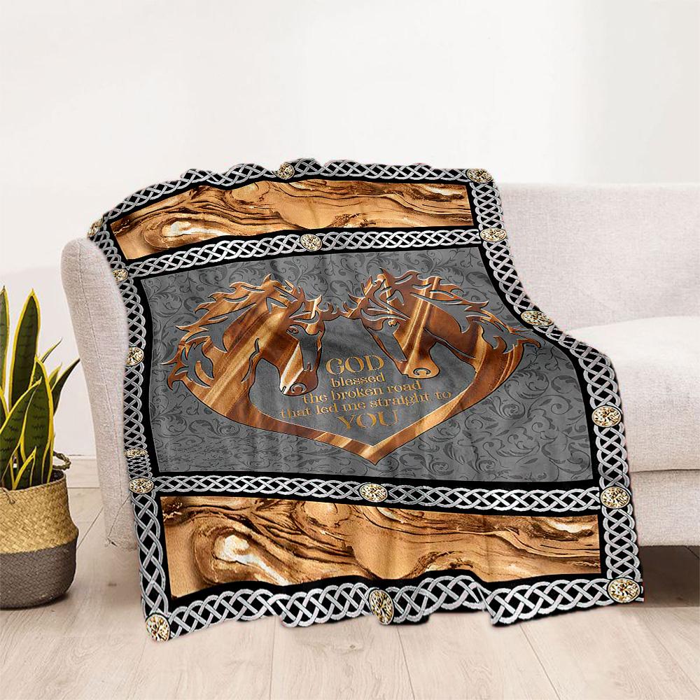 Horse Racing Derby Event Blankets are suitable for living rooms, bedrooms, camping, and other places, making them an ideal choice for gifts.